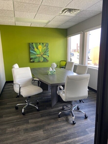 More Photos Of 444 N Westhill Blvd, Appleton Unknown For Lease