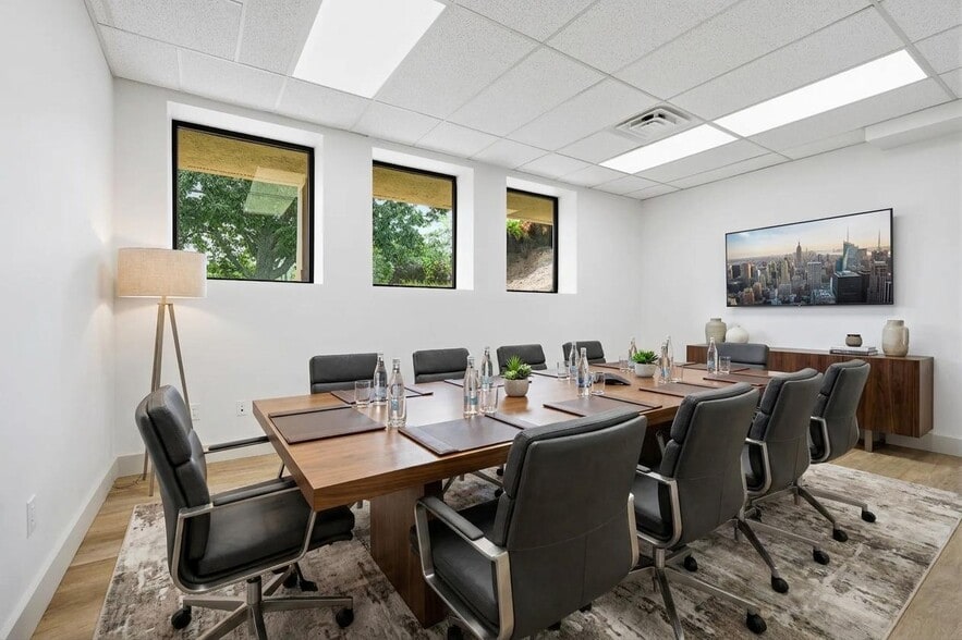 More Photos Of 1130 Hooper Ave, Toms River Office For Lease