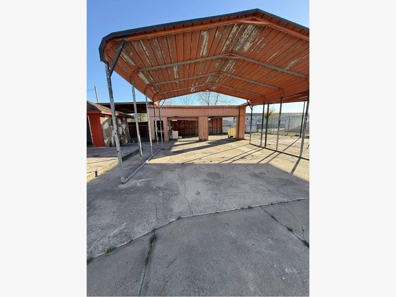 More Photos Of 2712 Shaver St, Pasadena Healthcare For Sale