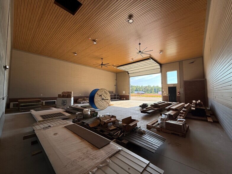 More Photos Of 144 McCrary Rd, Mooresville Industrial For Sale