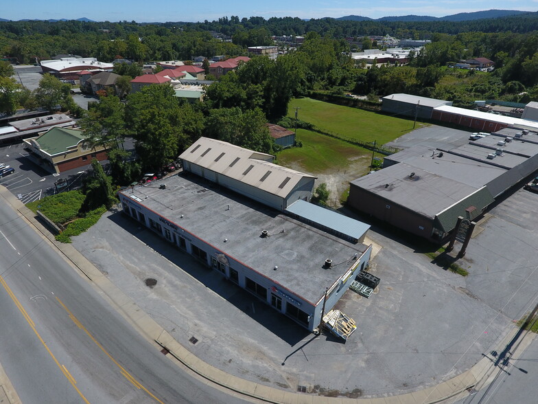 More Photos Of 312 Kanuga Rd, Hendersonville Auto Dealership For Lease