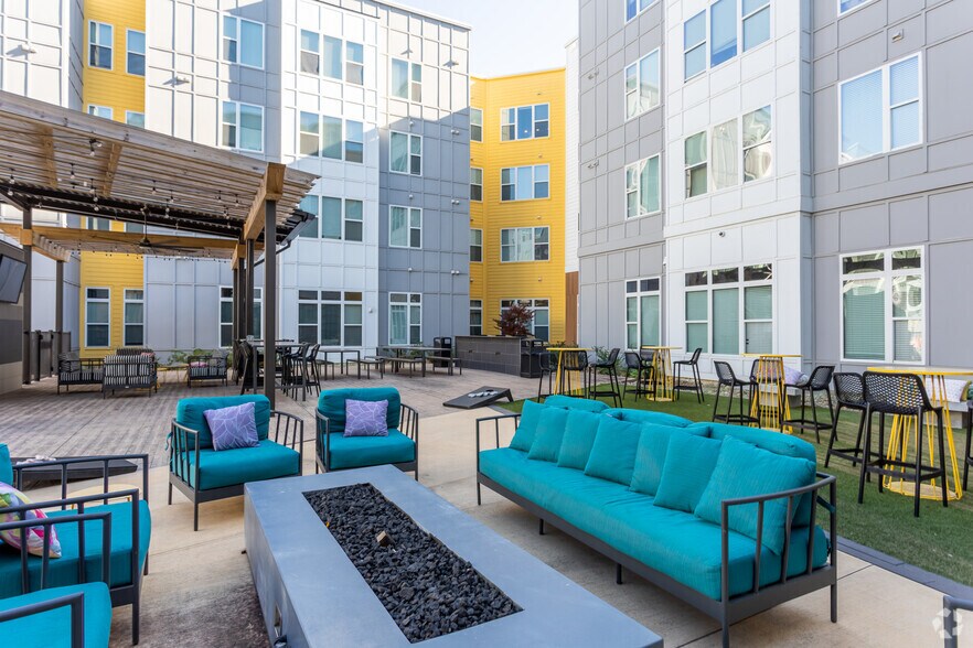 More Photos Of 306 E 10TH St, Greenville Apartments For Lease