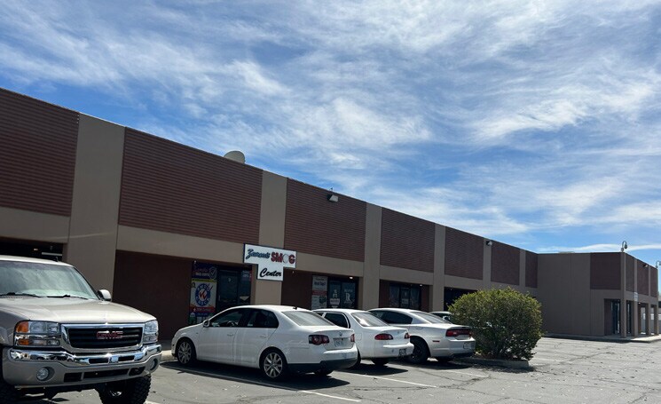 More Photos Of 45116 Commerce St, Indio Service For Sale