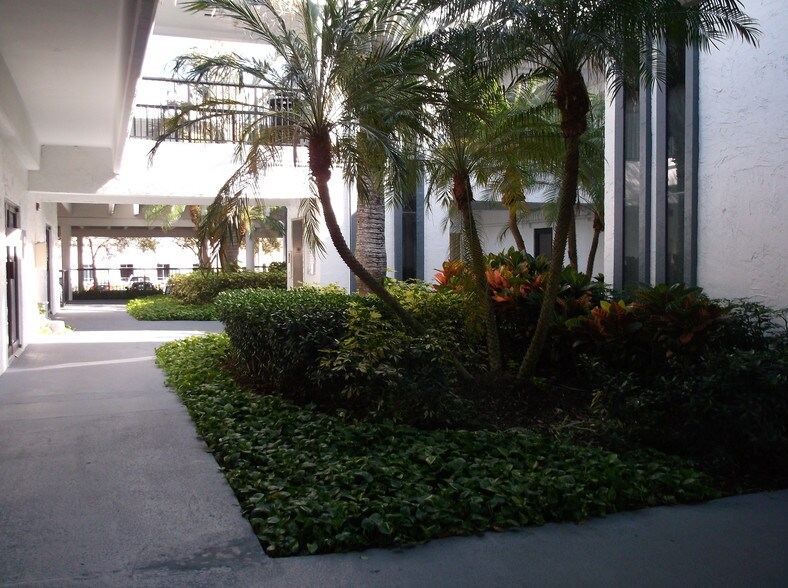 More Photos Of 2828 S Seacrest Blvd, Boynton Beach Medical For Lease