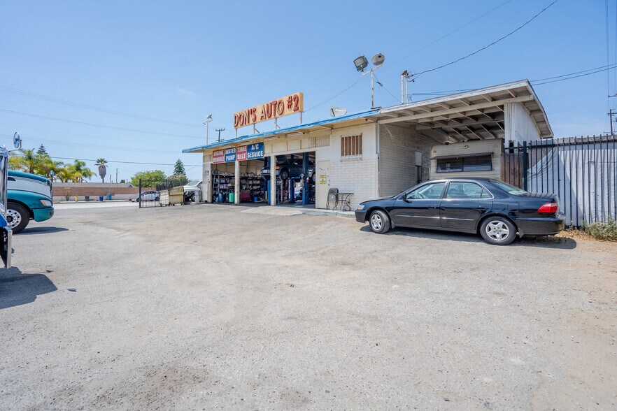 15801 Avalon, Gardena, CA 90248 Service For Sale