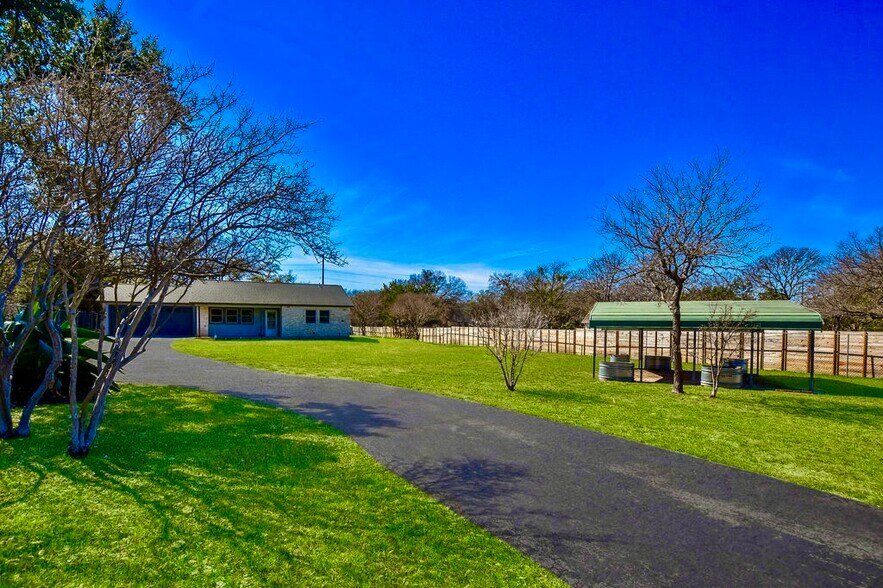 More Photos Of 16001 Awalt Dr, Austin Office For Lease