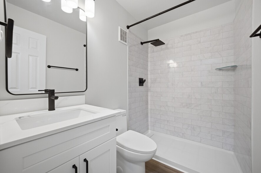 More Photos Of 725 Guy Ave, Norfolk Apartments For Sale