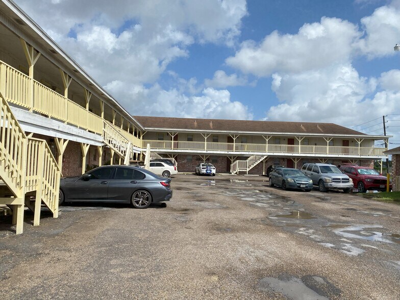 More Photos Of 2095 La Palma St, San Benito Apartments For Sale