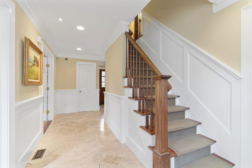 More Photos Of 300 W Main St, Rockaway Office For Sale