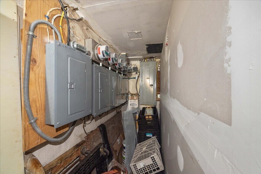 More Photos Of 49 LAKE St, West Harrison Restaurant For Sale