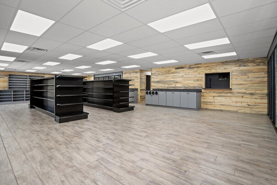 More Photos Of 6893 TX-19, Crockett Freestanding For Sale