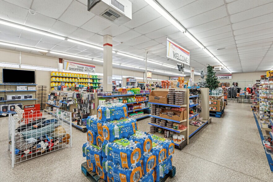 More Photos Of 310 W Main St, Gramercy Storefront For Sale