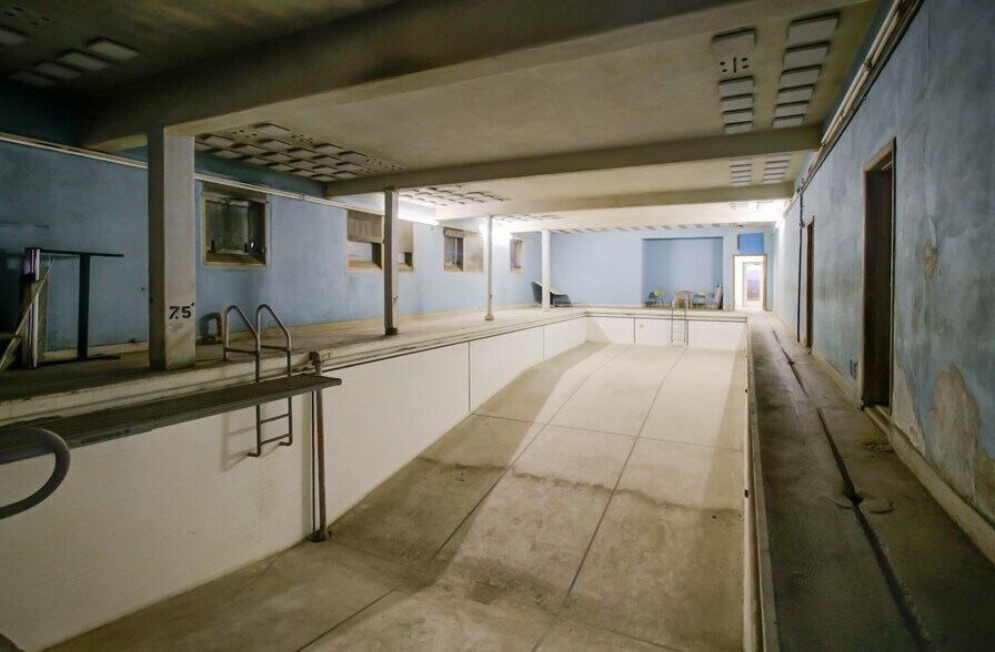More Photos Of 155 S Miami Ave, Miami Storefront Retail Residential For Sale
