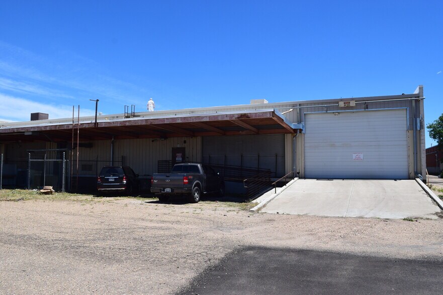 More Photos Of 5200 E Smith Rd, Denver Manufacturing For Lease