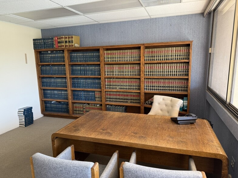 More Photos Of 225 S Civic Dr, Palm Springs Medical For Sale