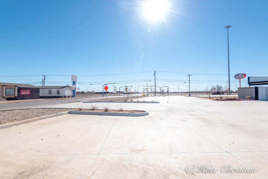 More Photos Of 4700 W Wall St, Midland General Retail For Sale