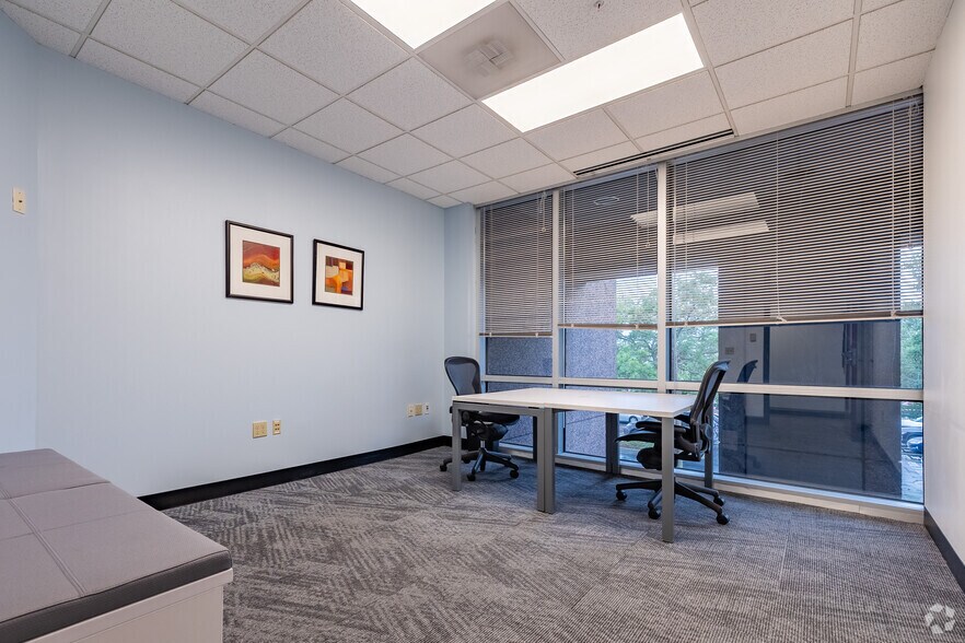 More Photos Of 2202 N Westshore Blvd, Tampa Coworking Space