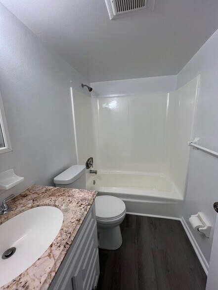 More Photos Of 1887 Juno Rd, North Palm Beach Apartments For Sale
