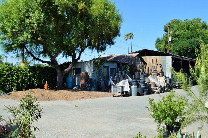 More Photos Of 2750 W Devonshire Ave, Hemet Freestanding For Sale