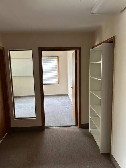 More Photos Of 200 Industrial Pky, Chagrin Falls Medical For Lease