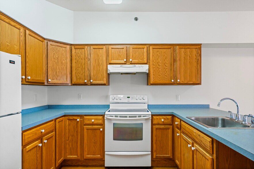More Photos Of 98 S Main St, Castleton On Hudson Multifamily For Sale