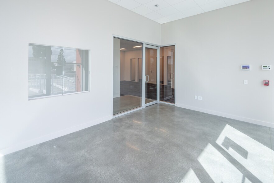 More Photos Of 18001 Main St, Carson Manufacturing For Lease