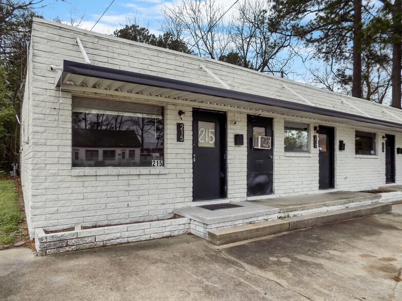 More Photos Of 215-221 W Bassett St, Rocky Mount Freestanding For Sale