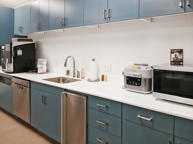 More Photos Of 5600 N May Ave, Oklahoma City Coworking Space