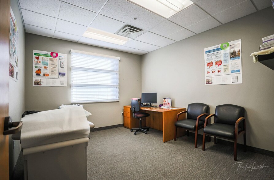 More Photos Of 368 E Riverside Dr, St George Medical For Sale