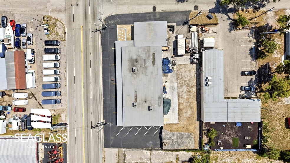 More Photos Of 2730 Fowler St, Fort Myers Freestanding For Sale