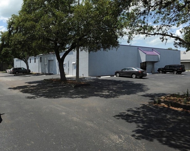 More Photos Of 1365 Hamlet Ave, Clearwater Flex For Lease