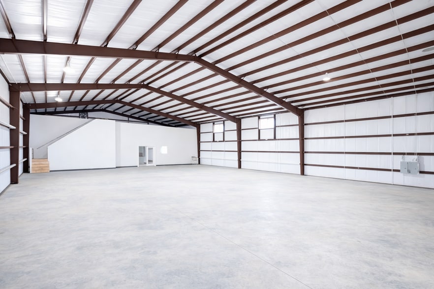 More Photos Of 810 Honea Egypt Rd., Magnolia Flex For Lease