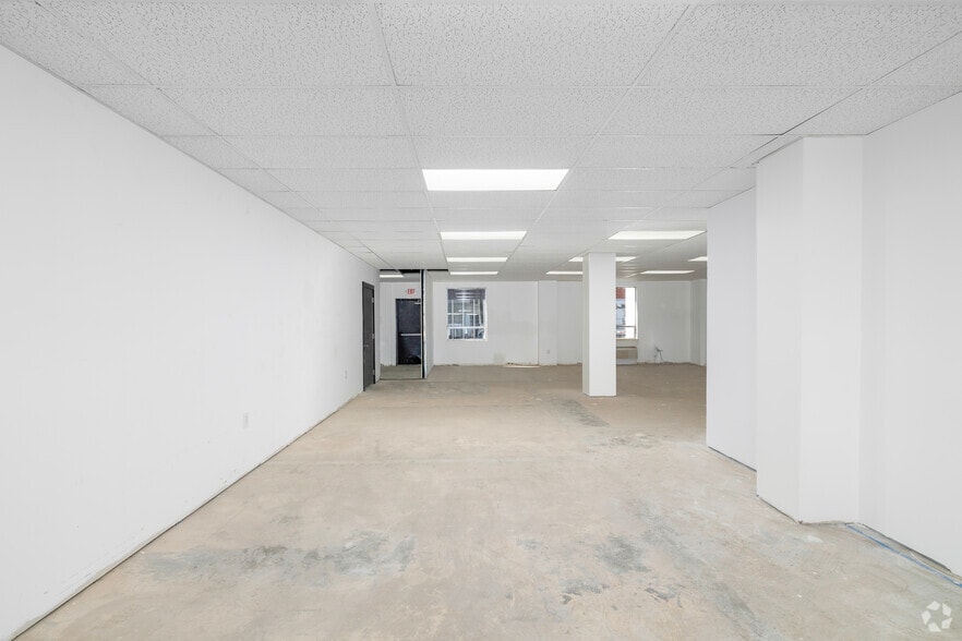 More Photos Of 6901 Old Keene Mill Rd, Springfield Office For Lease