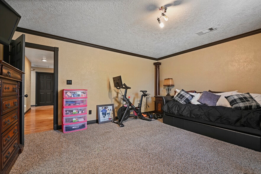 More Photos Of 20204 Schiel Rd, Cypress Warehouse For Sale