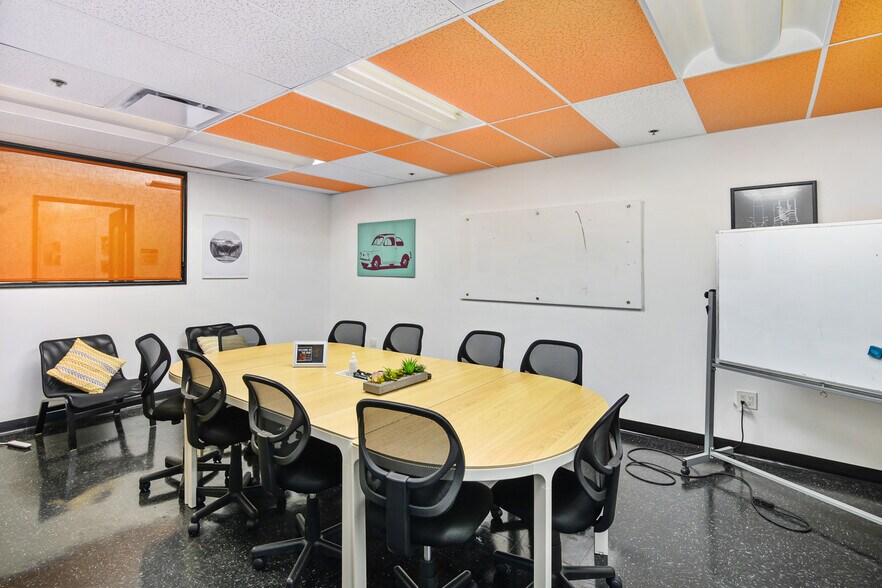 More Photos Of 1621 Alton Pky, Irvine Loft Creative Space For Lease