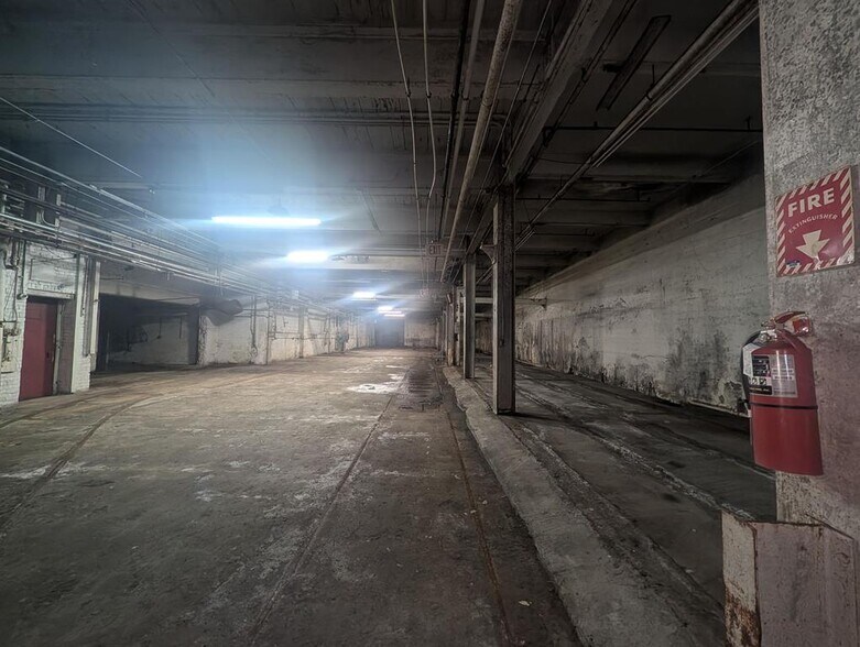 More Photos Of 91 Main St, Claremont Self Storage For Sale