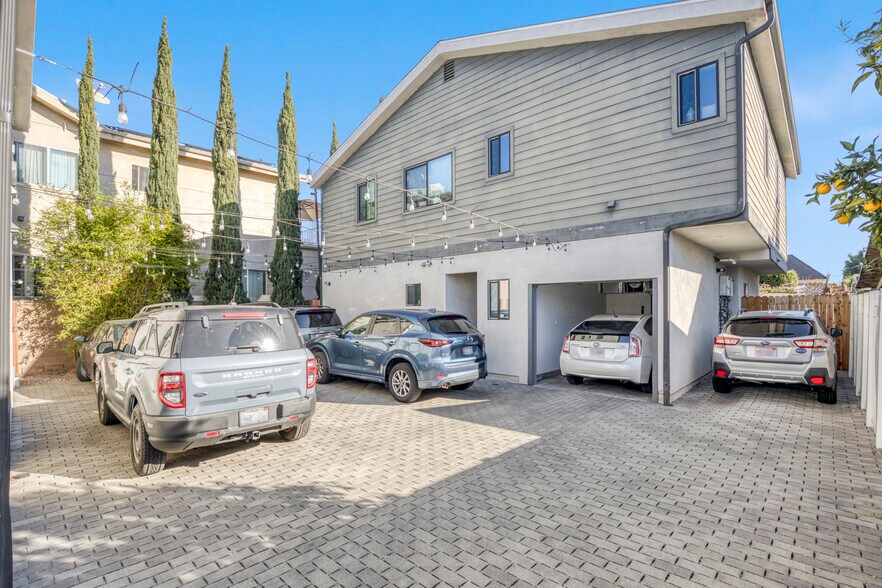 More Photos Of 1256 N Hobart Blvd, Los Angeles Apartments For Sale