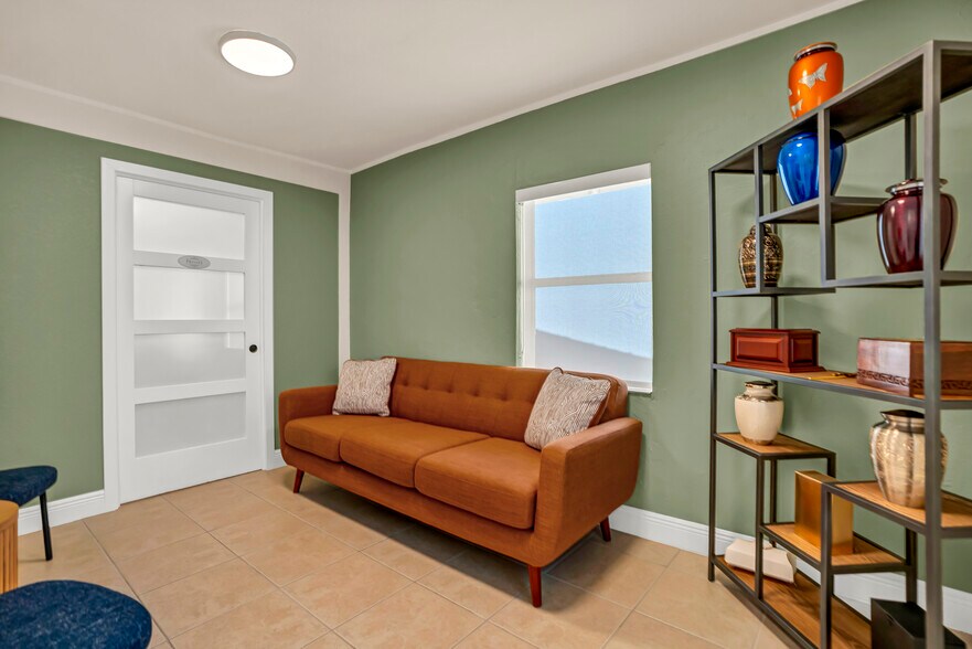 More Photos Of 481 E Commercial Blvd, Oakland Park Freestanding For Sale
