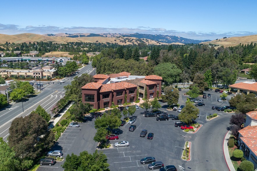 More Photos Of 4185 Blackhawk Plaza Cir, Danville Coworking Space