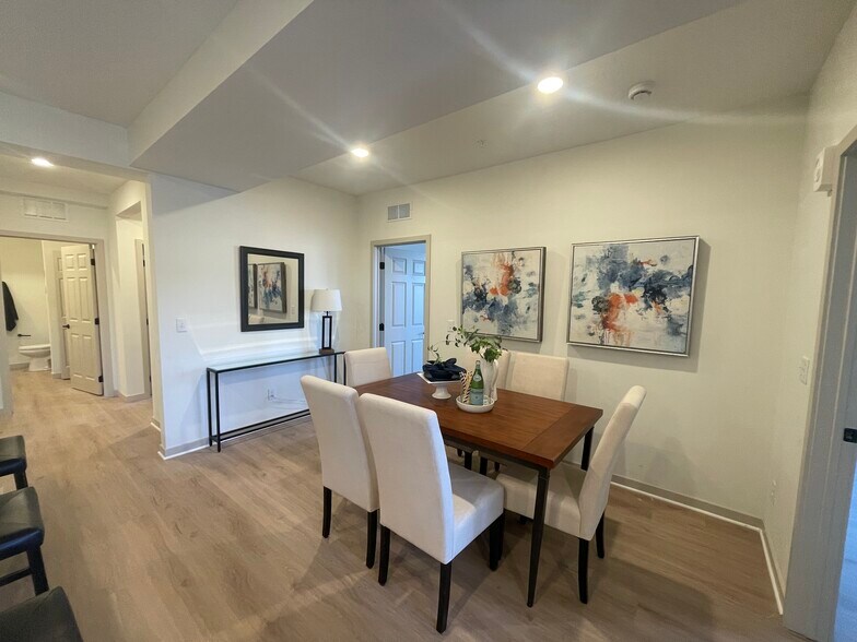 More Photos Of 814 6th St SE, Minneapolis Apartments For Sale