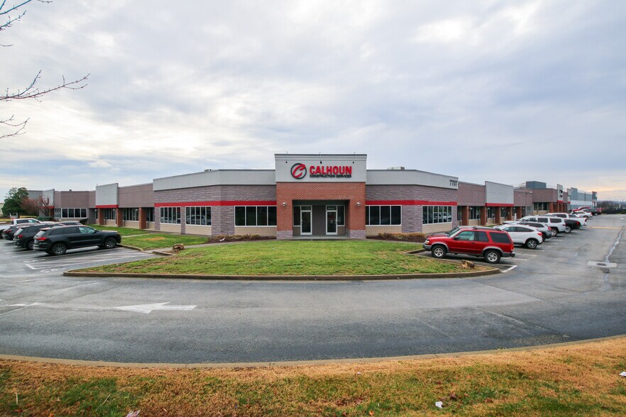 Primary Photo Of 7707 National Tpke, Louisville Light Distribution For Lease