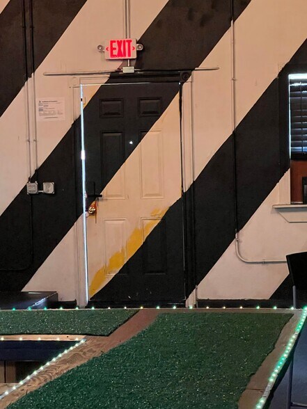 More Photos Of 4314-4316 Elm St, Dallas Storefront For Sale