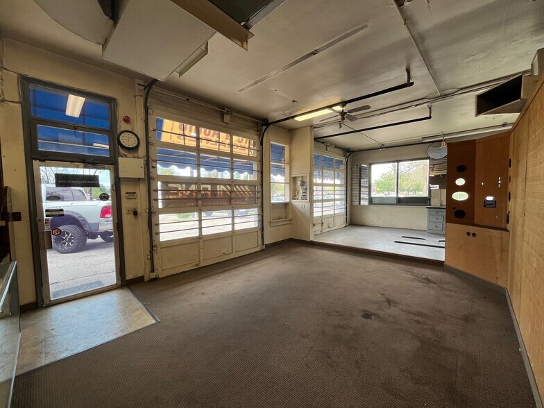 More Photos Of 498 N 500 W, Provo Convenience Store For Sale