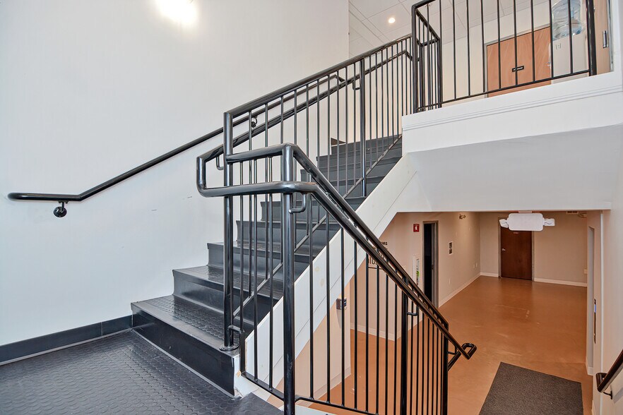 More Photos Of 24-28 High St, Medford Apartments For Lease