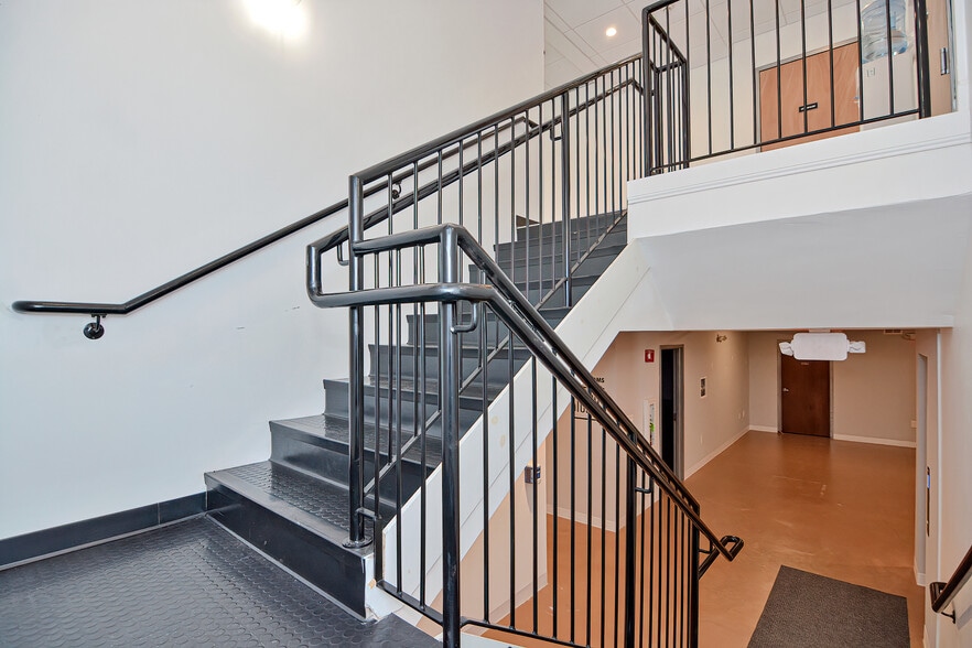 More Photos Of 24-28 High St, Medford Apartments For Lease