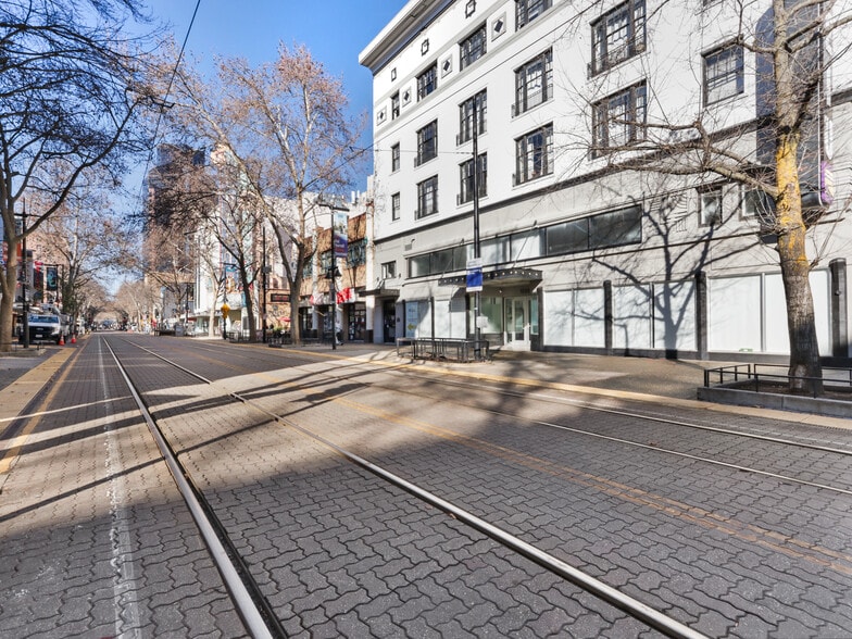 More Photos Of 1020 11th St, Sacramento Office For Lease