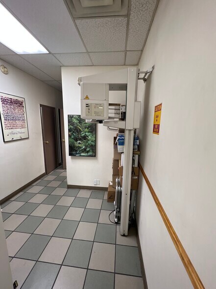 More Photos Of 1110 Pennsylvania Ave, Brooklyn Unknown For Lease