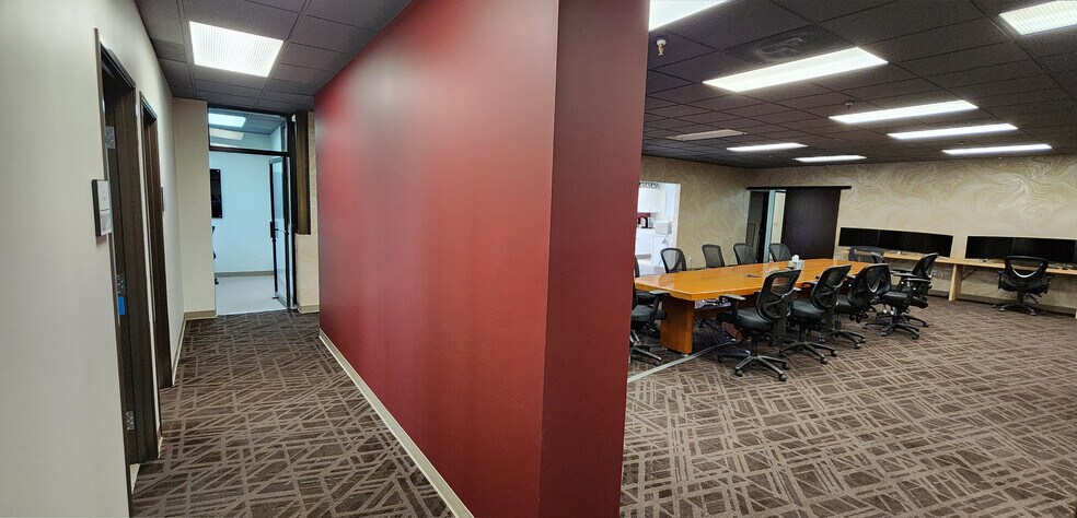 More Photos Of 3790 Paradise Rd, Las Vegas Office For Lease