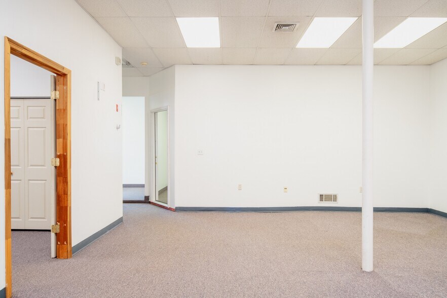 More Photos Of 50 East St, Franklin Loft Creative Space For Sale