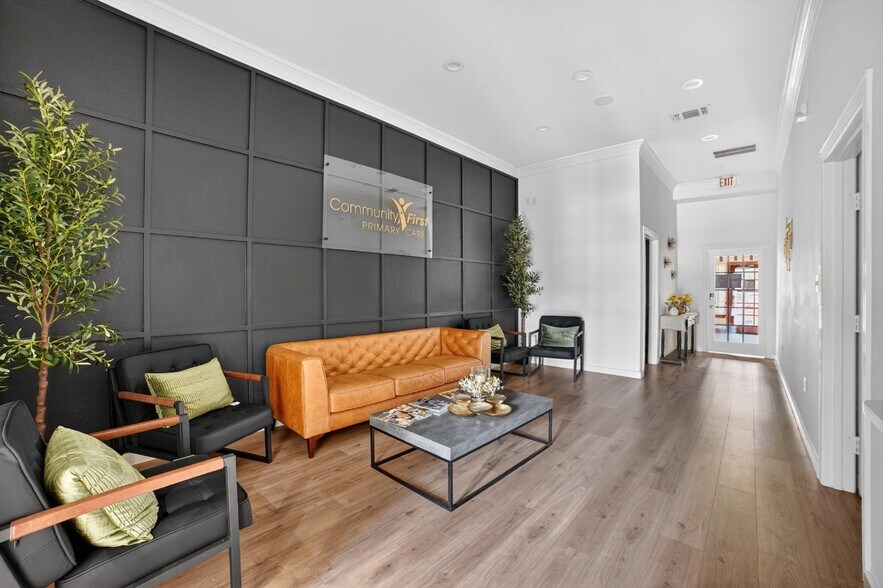 More Photos Of 2321 Ira E Woods Ave, Grapevine Medical For Lease